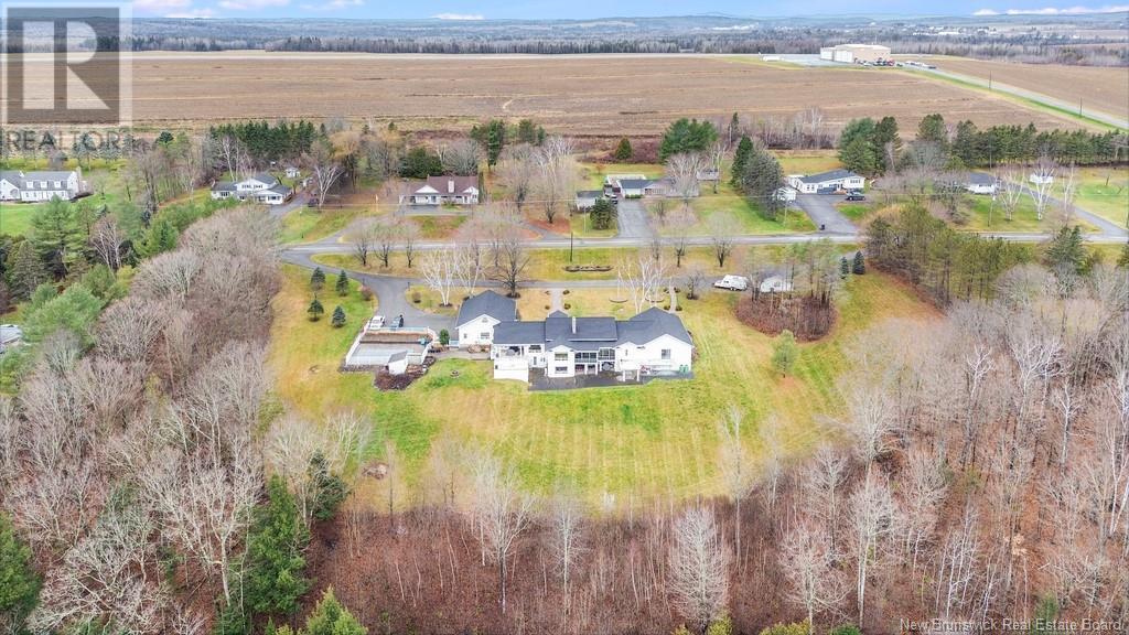 353 Riverview Drive, Florenceville-Bristol, New Brunswick  E7L 3N1 - Photo 5 - NB117644