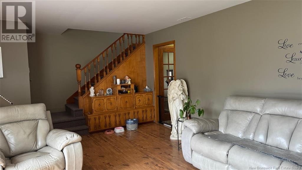 62 Pouvoir Street, Edmundston, New Brunswick  E3V 2X8 - Photo 8 - NB117745