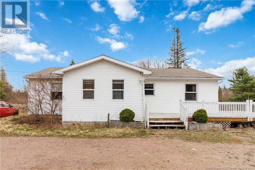 300 Fairfield Road, Sackville, New Brunswick  E4L 2Y2 - Photo 1 - NB117211