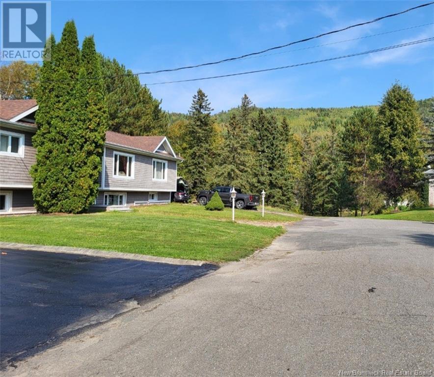 35 Des Draveurs Avenue, Saint-Jacques, New Brunswick  E7B 1J4 - Photo 2 - NB117748