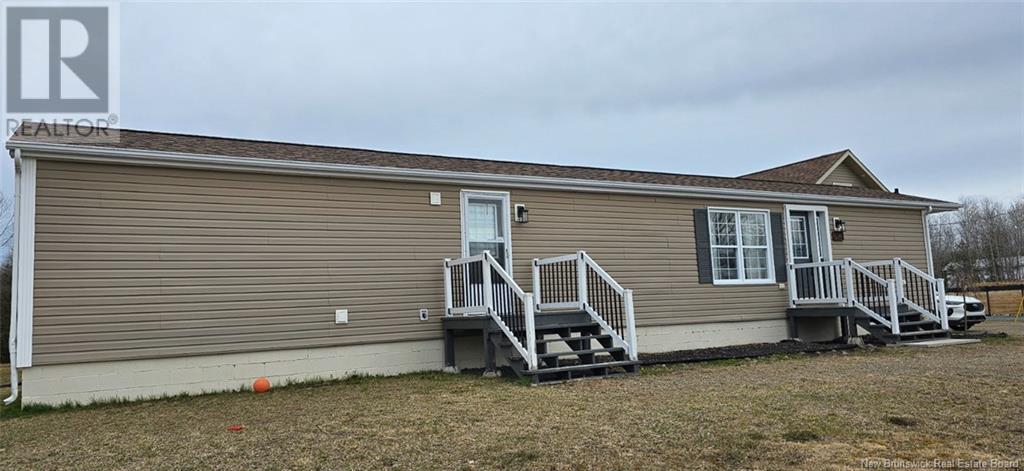 192 Francois, Petit-Rocher, New Brunswick  E8J 1W7 - Photo 2 - NB117724