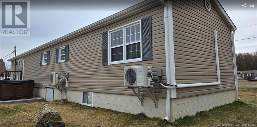 192 Francois, Petit-Rocher, New Brunswick  E8J 1W7 - Photo 3 - NB117724