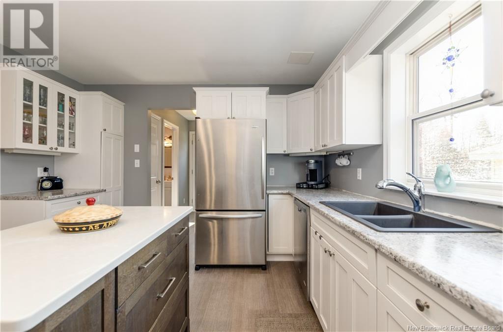 721 Pinewood Road, Riverview, New Brunswick  E1B 4V7 - Photo 14 - NB117255