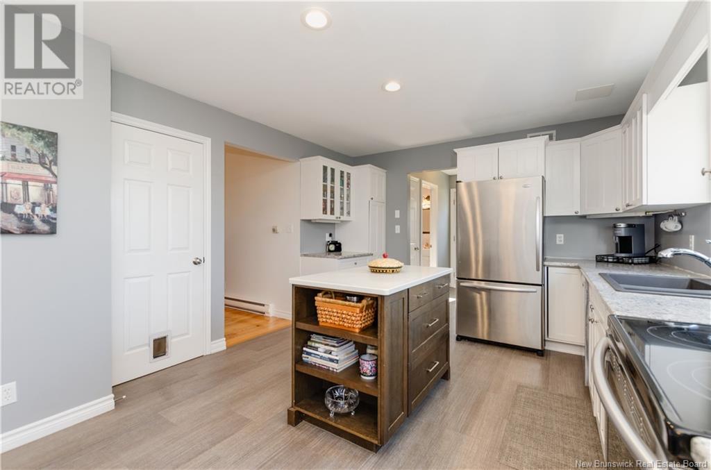 721 Pinewood Road, Riverview, New Brunswick  E1B 4V7 - Photo 15 - NB117255
