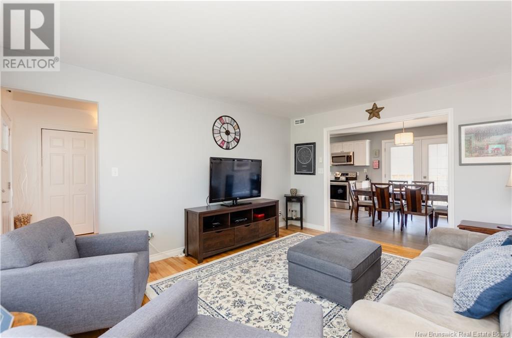 721 Pinewood Road, Riverview, New Brunswick  E1B 4V7 - Photo 3 - NB117255
