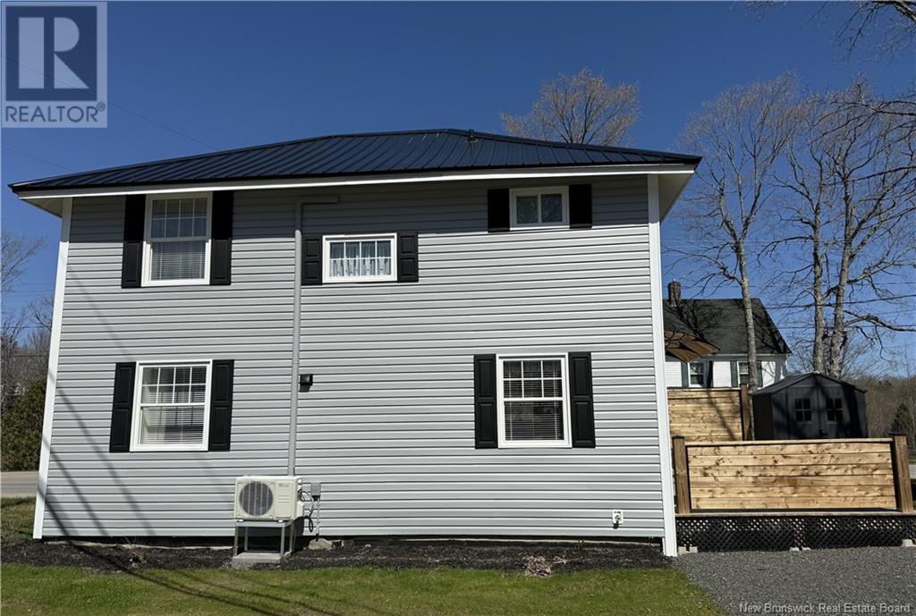 337 Milltown Boulevard, St. Stephen, New Brunswick  E3L 1J3 - Photo 8 - NB117672