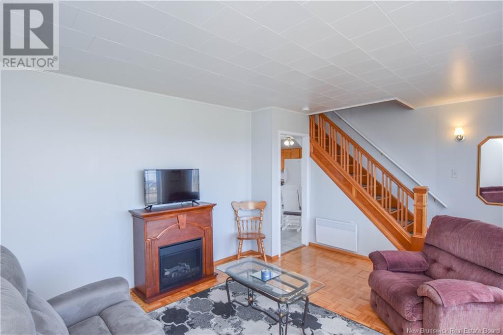 336 Saint-Pierre E. Boulevard, Caraquet, New Brunswick  E1W 1B4 - Photo 21 - NB117790