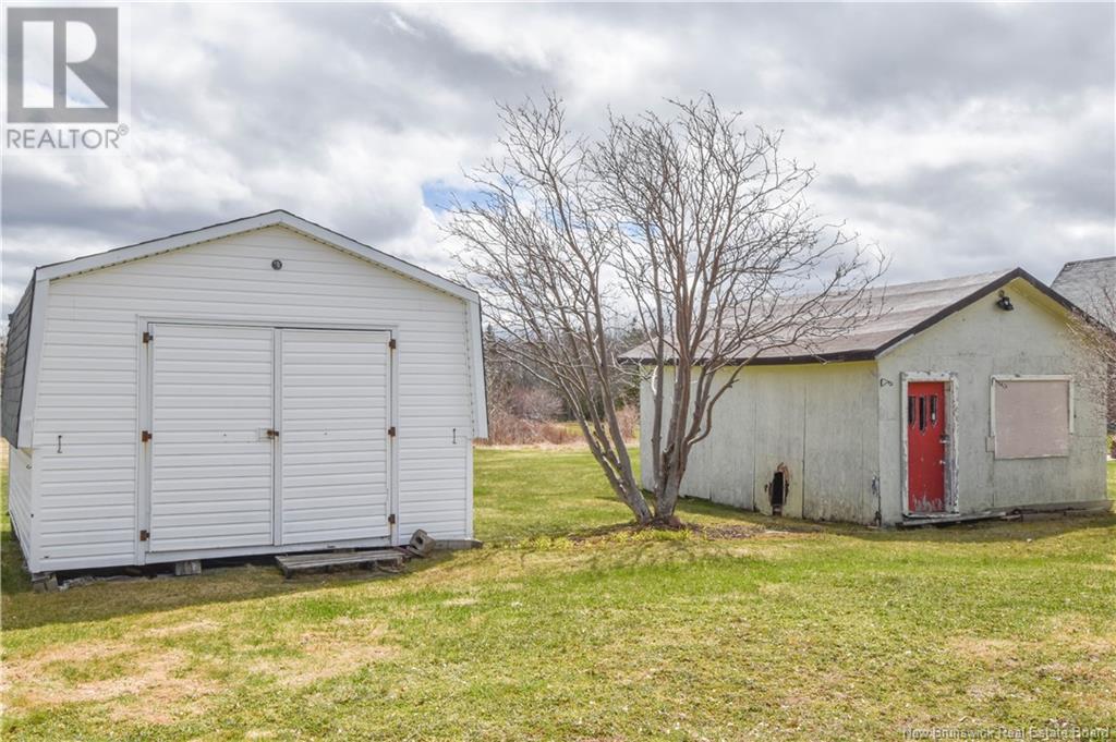 336 Saint-Pierre E. Boulevard, Caraquet, New Brunswick  E1W 1B4 - Photo 8 - NB117790