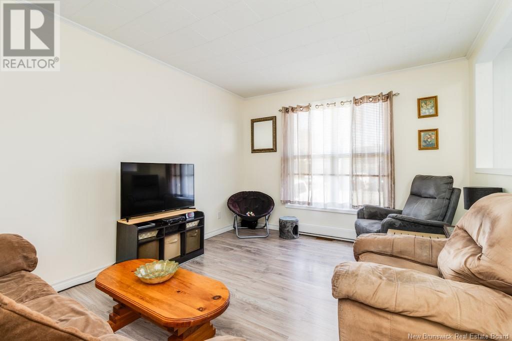 147 Elizabeth Street, Woodstock, New Brunswick  E7M 1P9 - Photo 10 - NB117827