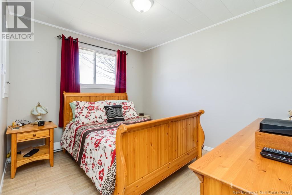 147 Elizabeth Street, Woodstock, New Brunswick  E7M 1P9 - Photo 14 - NB117827