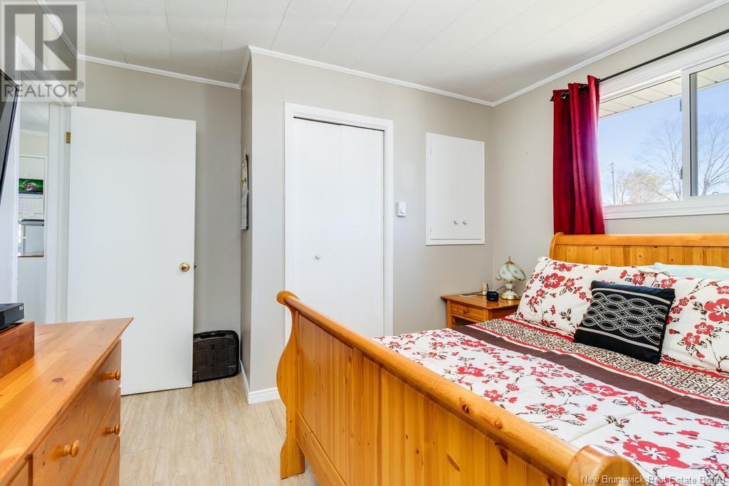 147 Elizabeth Street, Woodstock, New Brunswick  E7M 1P9 - Photo 15 - NB117827