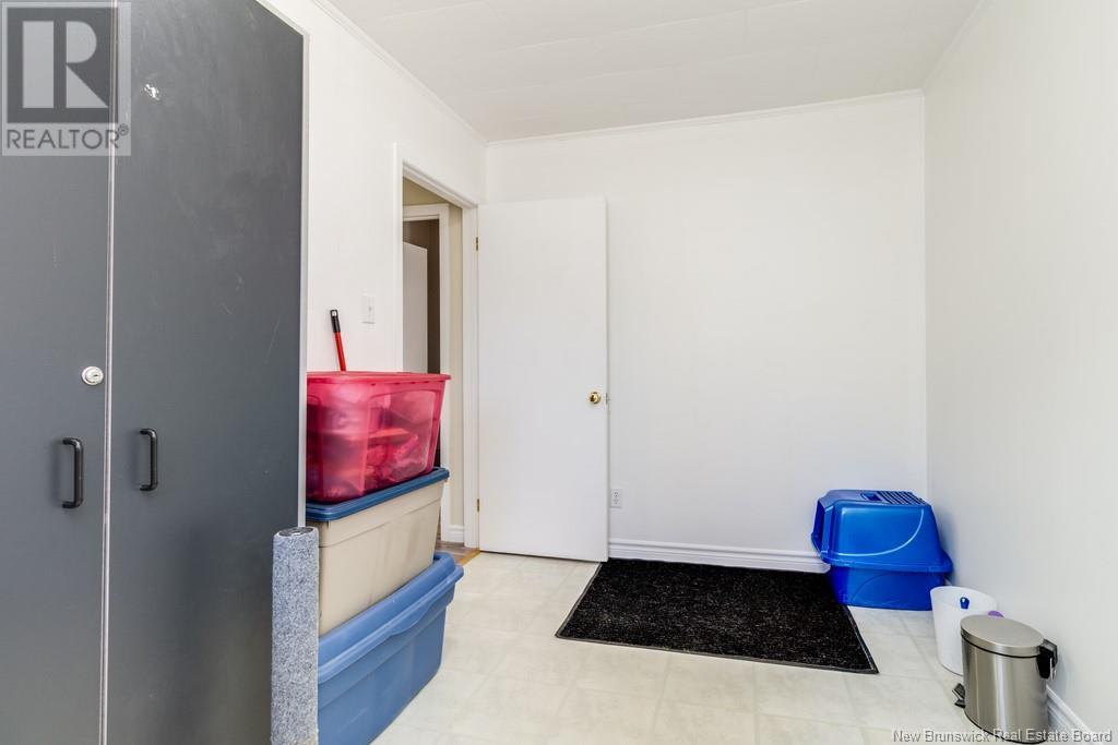 147 Elizabeth Street, Woodstock, New Brunswick  E7M 1P9 - Photo 17 - NB117827