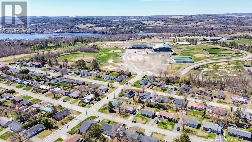 147 Elizabeth Street, Woodstock, New Brunswick  E7M 1P9 - Photo 32 - NB117827
