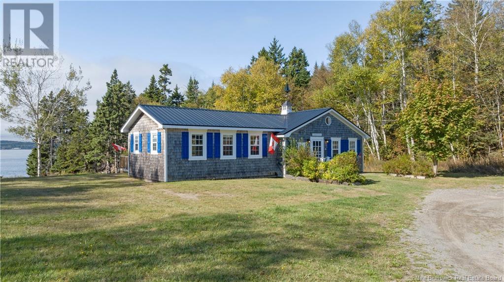 29 Lighthouse Road, Campobello, New Brunswick  E5E 1K6 - Photo 6 - NB117422