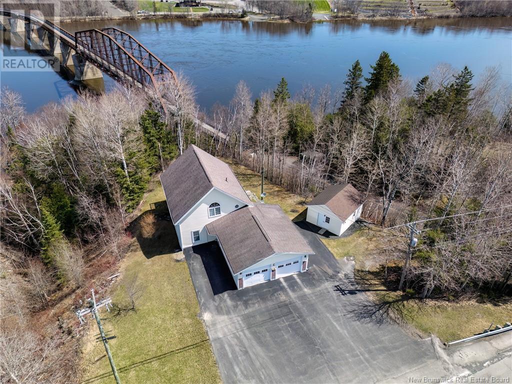 622 Main Street, Grand-Sault/grand Falls, New Brunswick  E3Z 2W5 - Photo 3 - NB117861