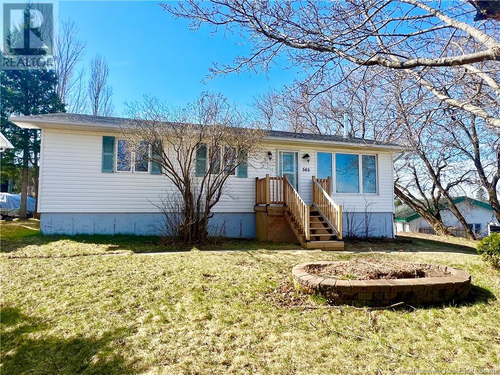 565 Archibald Drive, Bathurst, New Brunswick