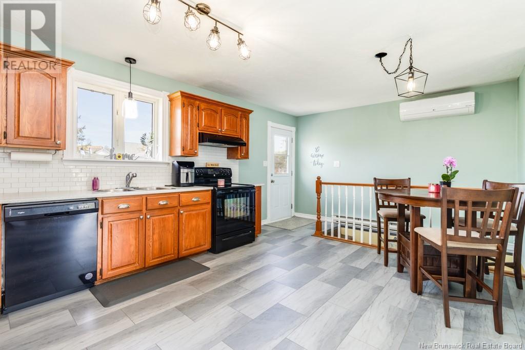 81 Finnamore Street, Oromocto, New Brunswick  E2V 2K3 - Photo 8 - NB117820