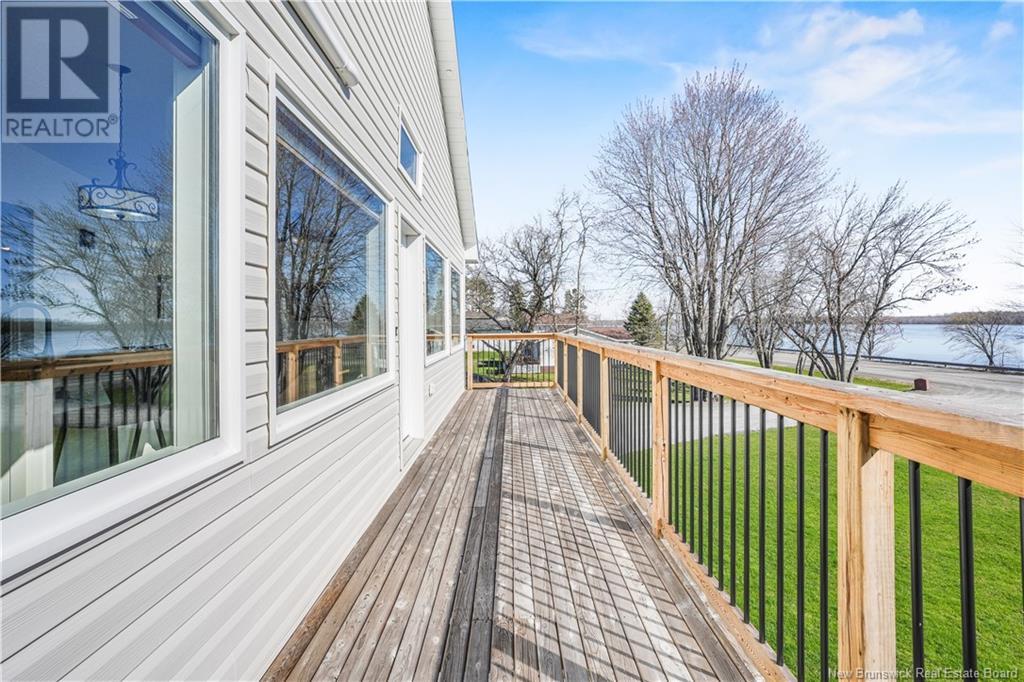 733 Route 105, Maugerville, New Brunswick  E3A 8L1 - Photo 6 - NB117837