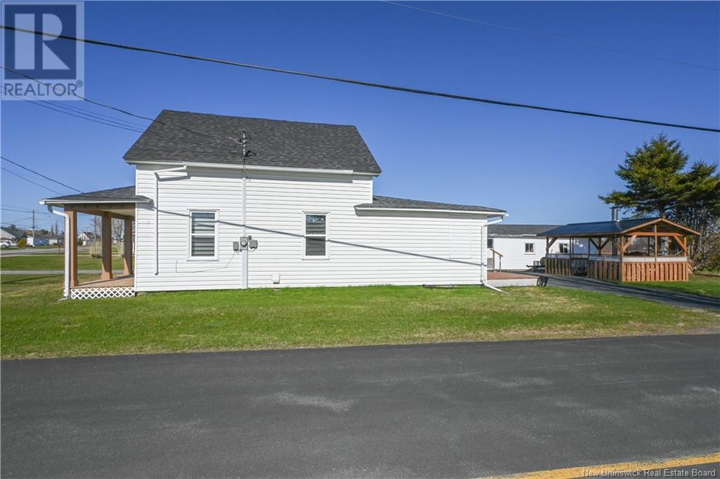 1712 Rue Chatillon Street, Maisonnette, New Brunswick  E8N 1W8 - Photo 5 - NB117871