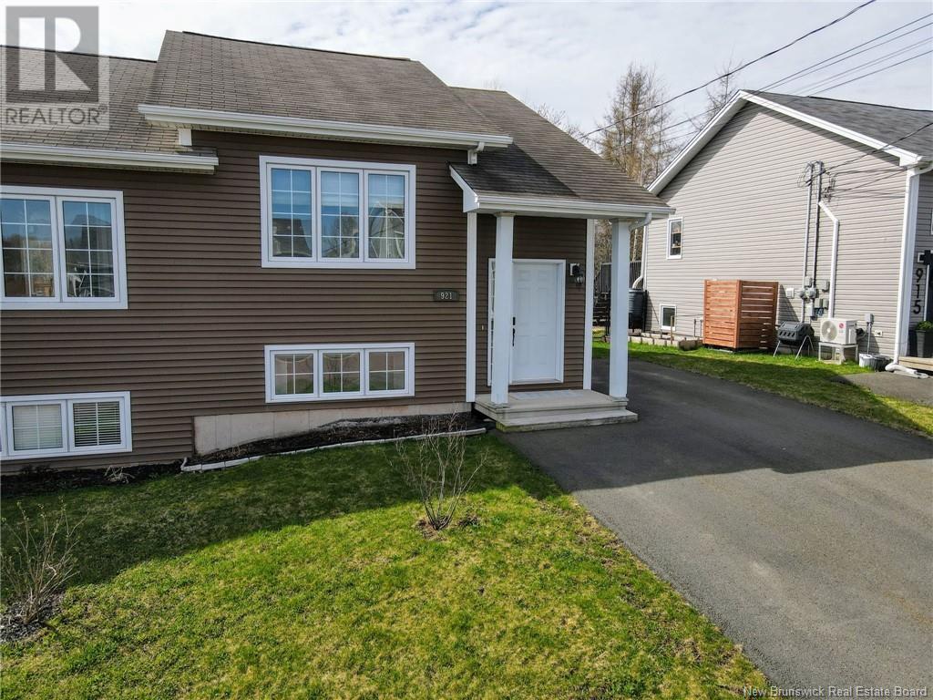 921 Bernard Street, Dieppe, New Brunswick  E1A 4A6 - Photo 33 - NB117829