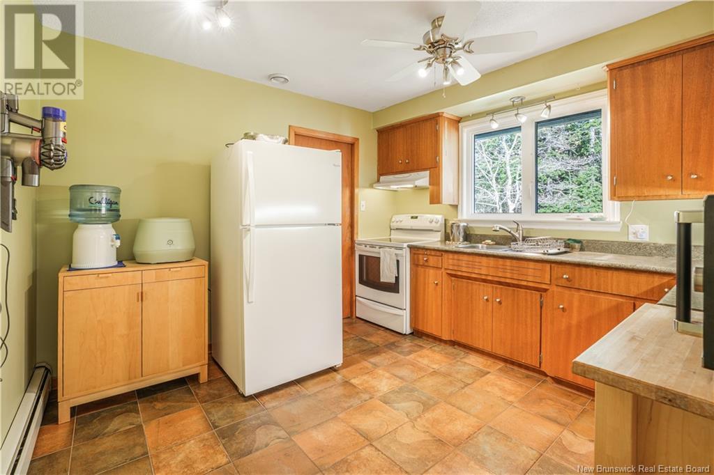 107 Beechwood Crescent, Fredericton, New Brunswick  E3B 2S9 - Photo 12 - NB117896
