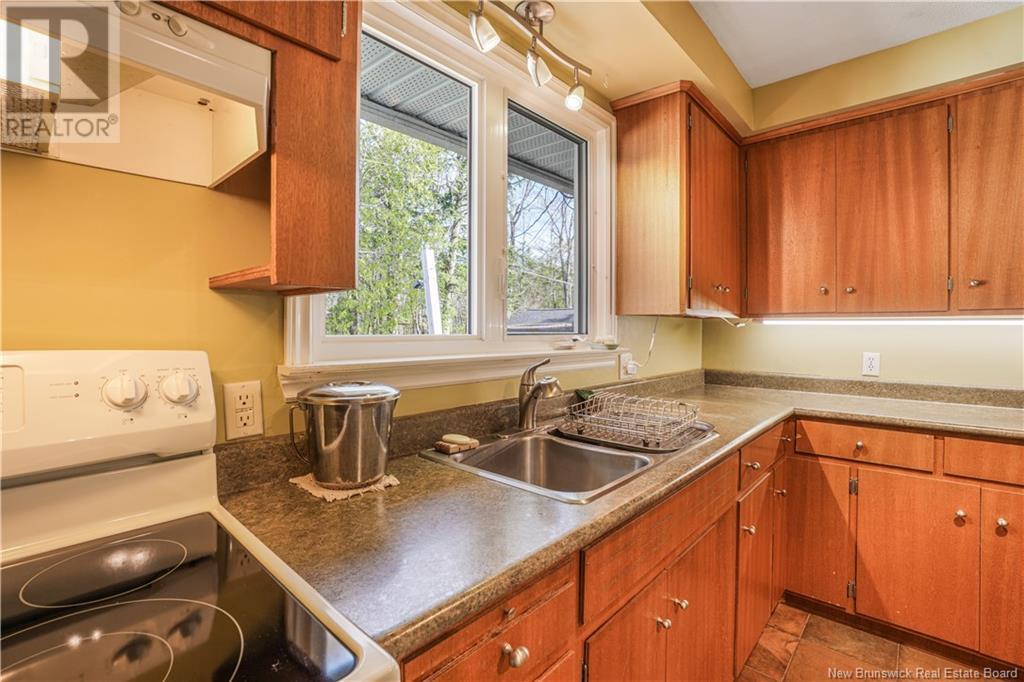 107 Beechwood Crescent, Fredericton, New Brunswick  E3B 2S9 - Photo 14 - NB117896