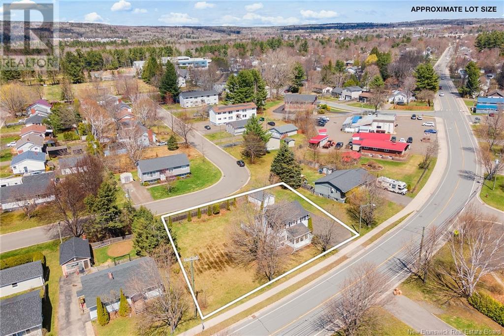201 Sunset Drive, Fredericton, New Brunswick  E3A 1A4 - Photo 2 - NB117480