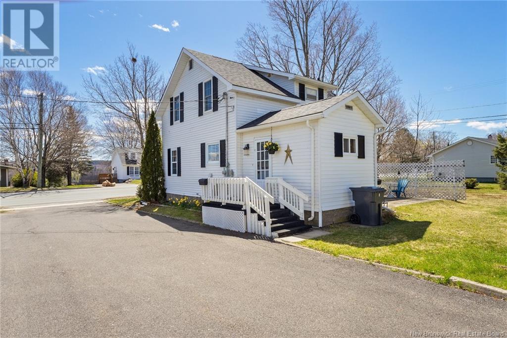 201 Sunset Drive, Fredericton, New Brunswick  E3A 1A4 - Photo 40 - NB117480