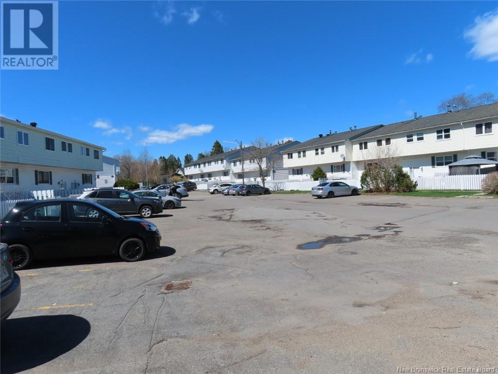 404 Tartan Street, Saint John, New Brunswick  E2K 2R7 - Photo 3 - NB117462