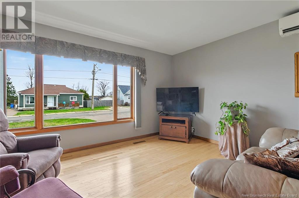 19 A) B) Notre-Dame, Saint-Louis-De-Kent, New Brunswick  E4X 1E3 - Photo 4 - NB117134