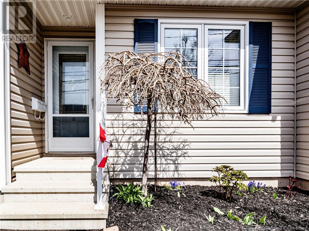 70 Damien, Dieppe, New Brunswick  E1C 1V4 - Photo 2 - NB117846
