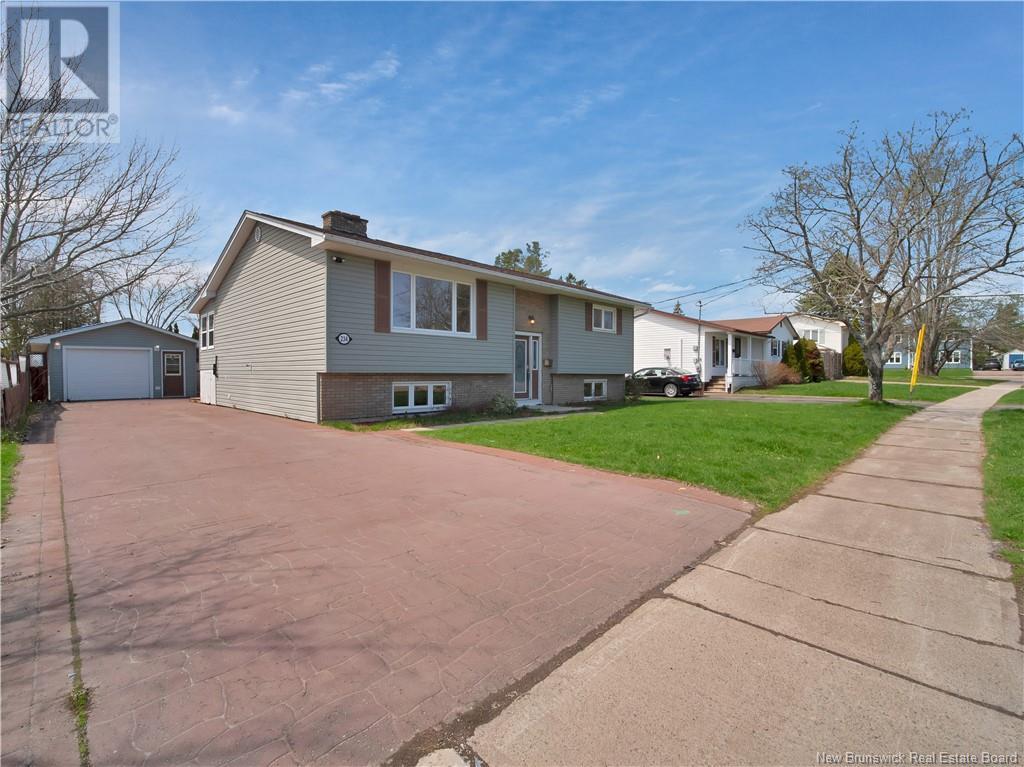 234 Columbus Avenue, Moncton, New Brunswick  E1A 5L3 - Photo 2 - NB117919