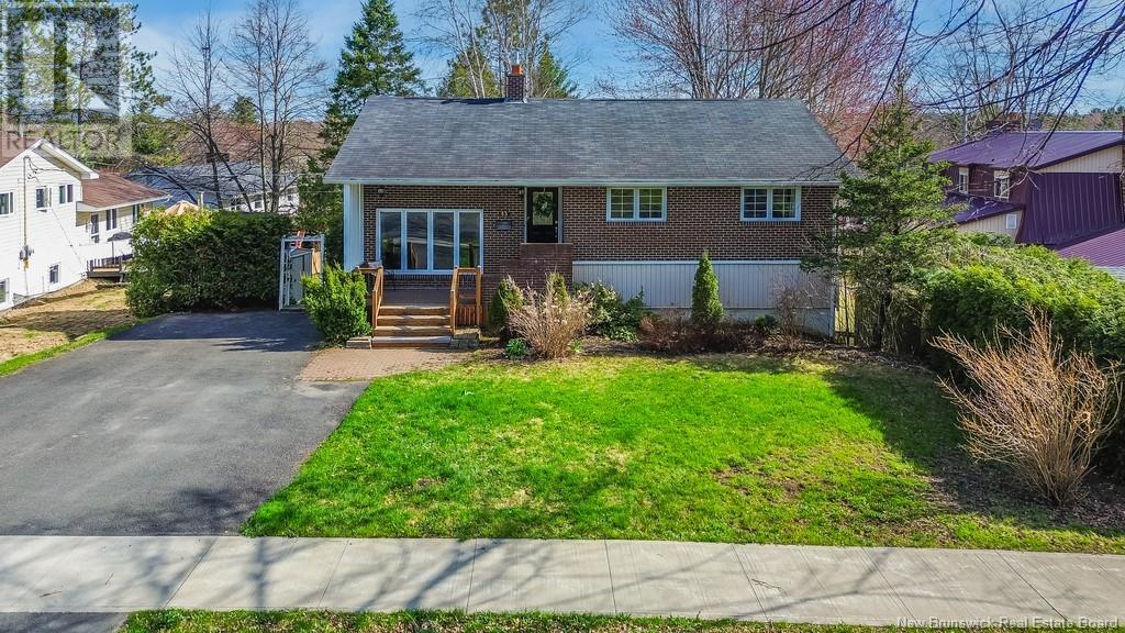 43 William Street, Nashwaaksis, New Brunswick  E3A 4V7 - Photo 2 - NB117911