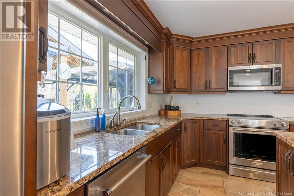 110 Timothy Drive, New Maryland, New Brunswick  E3C 1G1 - Photo 10 - NB117904