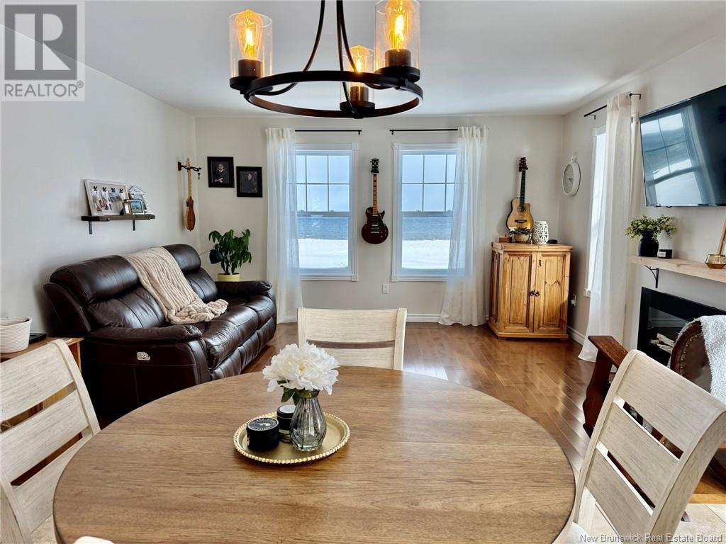 597 Principal, Pointe-Verte, New Brunswick  E8J 2P8 - Photo 10 - NB117941