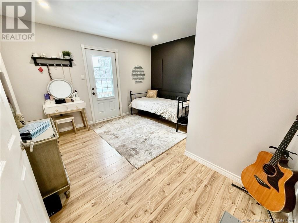 597 Principal, Pointe-Verte, New Brunswick  E8J 2P8 - Photo 20 - NB117941