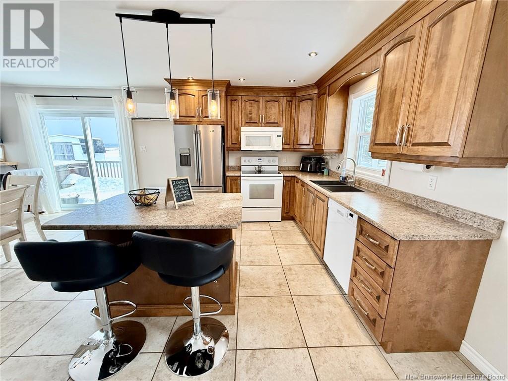 597 Principal, Pointe-Verte, New Brunswick  E8J 2P8 - Photo 5 - NB117941