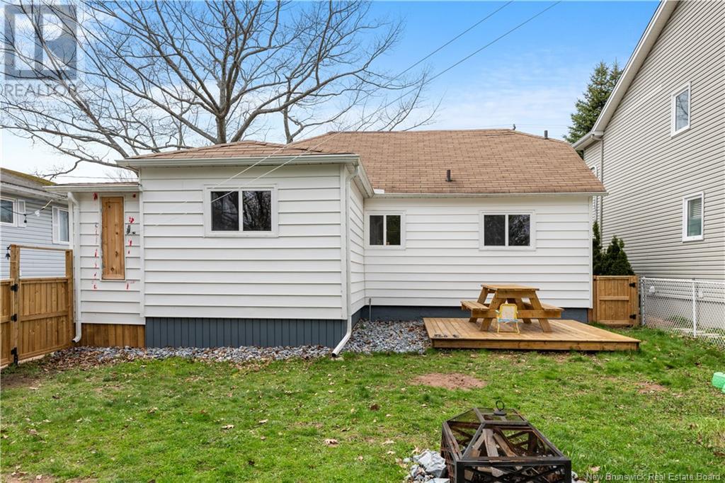 111 Milner, Moncton, New Brunswick  E1E 2S2 - Photo 34 - NB117928