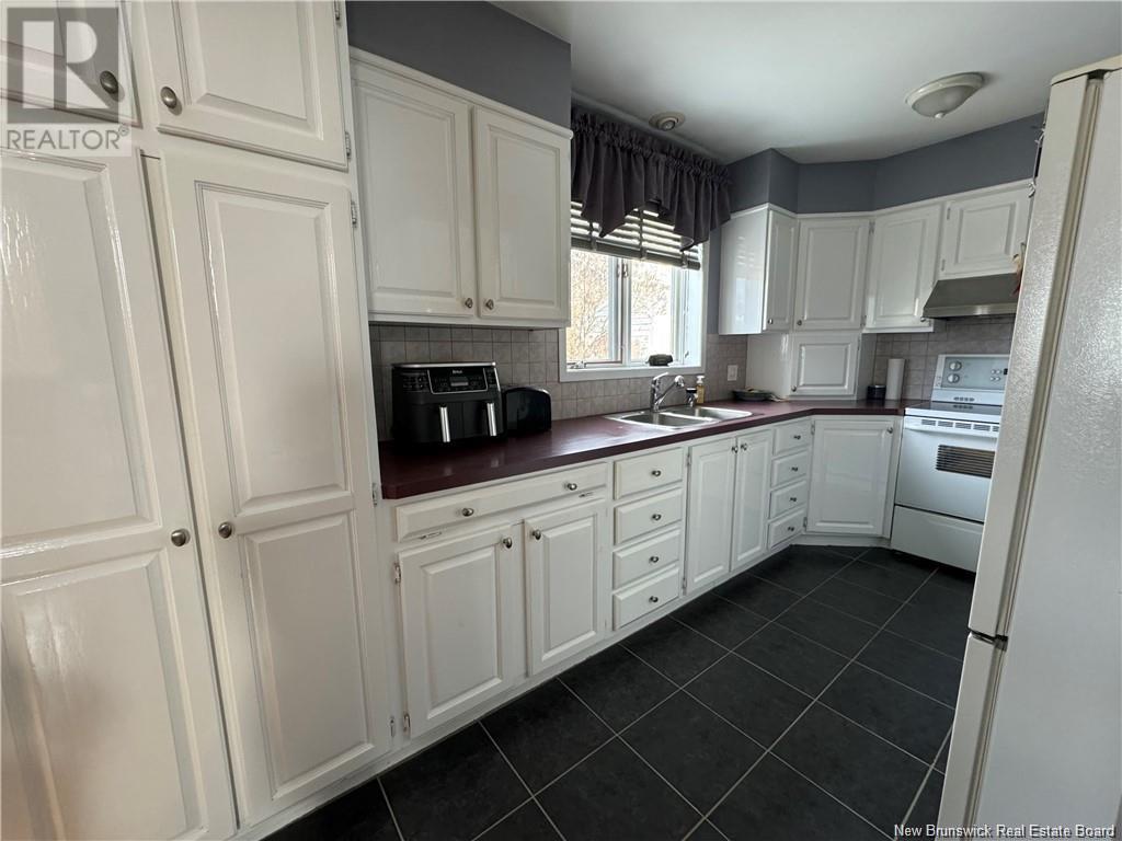 24 Rue Deschênes, Saint-Quentin, New Brunswick  E8A 1M1 - Photo 11 - NB117868