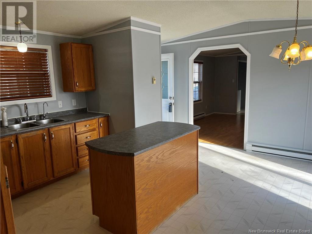 18 Anemone, Moncton, New Brunswick  E1H 2R7 - Photo 6 - NB117890