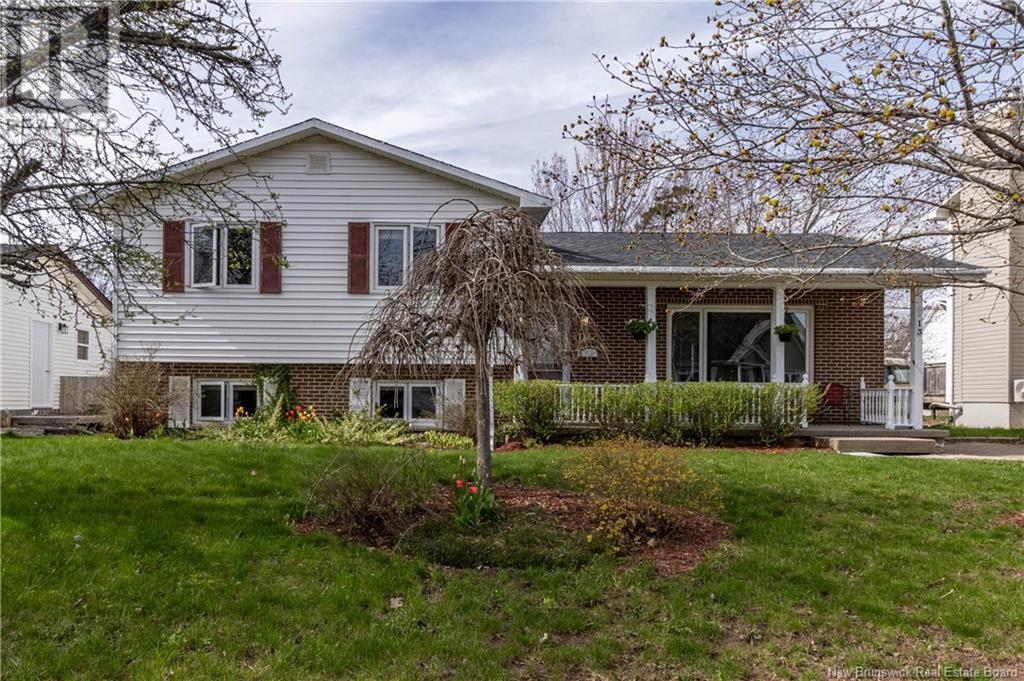 13 Amberwood Court, Moncton, New Brunswick