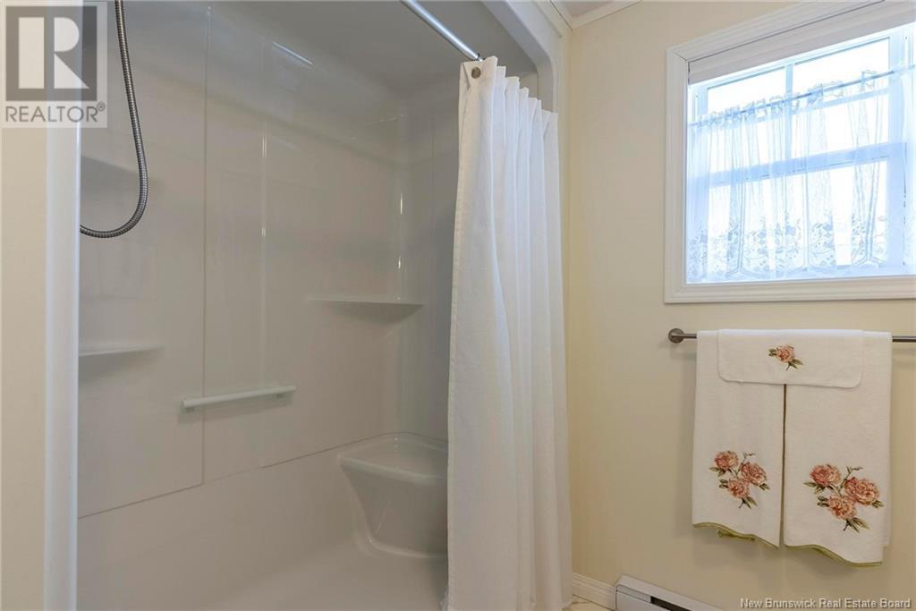124 Burns Street, Fredericton, New Brunswick  E3G 4C8 - Photo 32 - NB116994