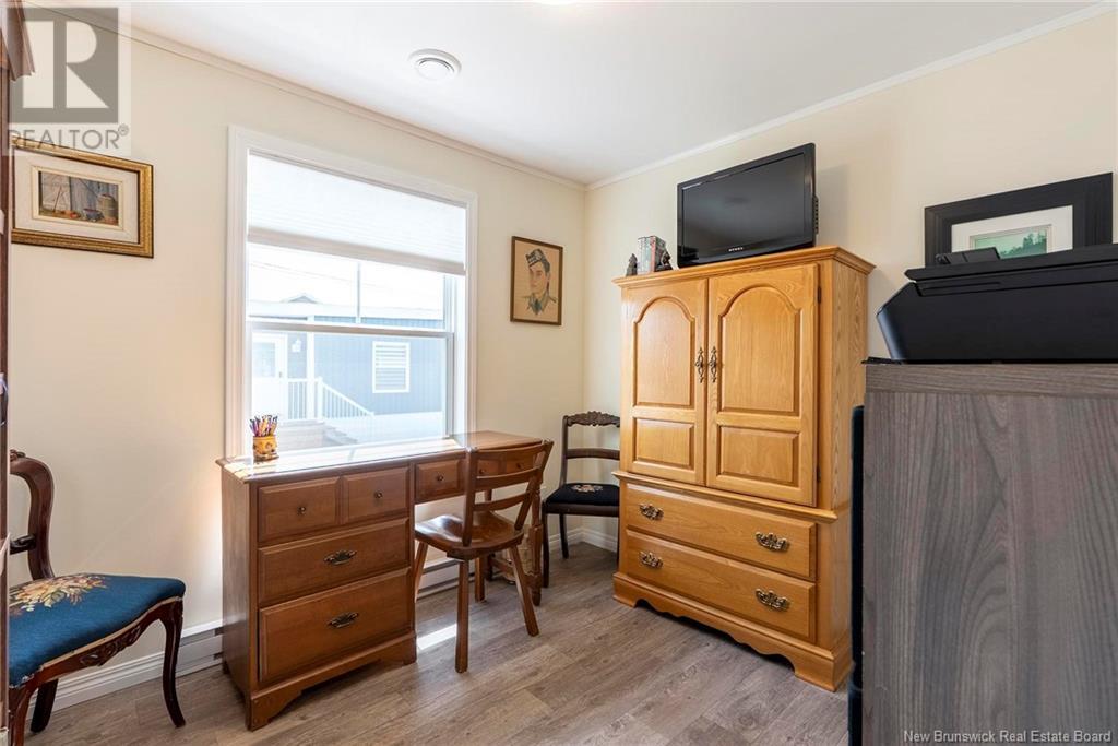 124 Burns Street, Fredericton, New Brunswick  E3G 4C8 - Photo 33 - NB116994