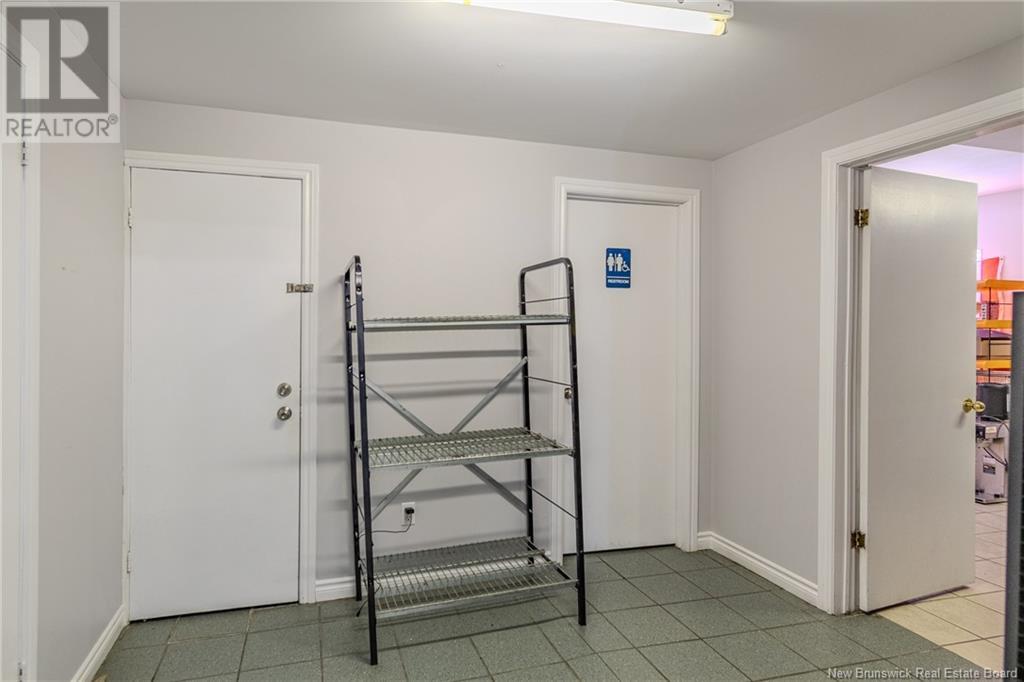 1506 Loch Lomond Road, Saint John, New Brunswick  E2J 1Z7 - Photo 19 - NB117987