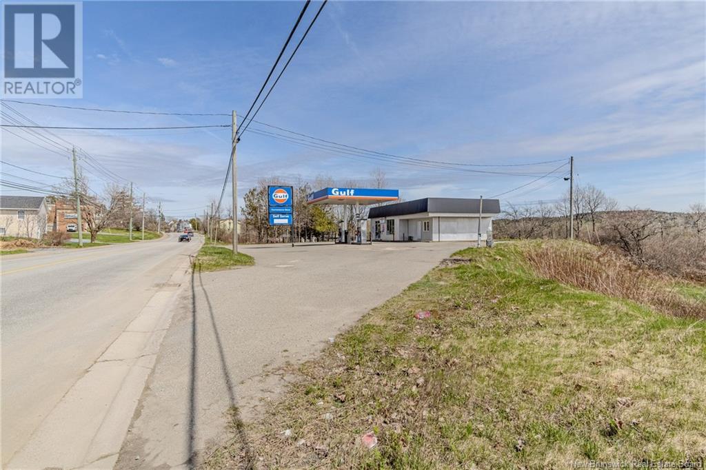 1506 Loch Lomond Road, Saint John, New Brunswick  E2J 1Z7 - Photo 9 - NB117987