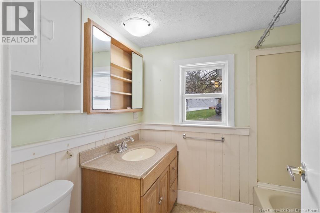 365 Fairmount Lane, Fredericton, New Brunswick  E3B 7P7 - Photo 28 - NB118039