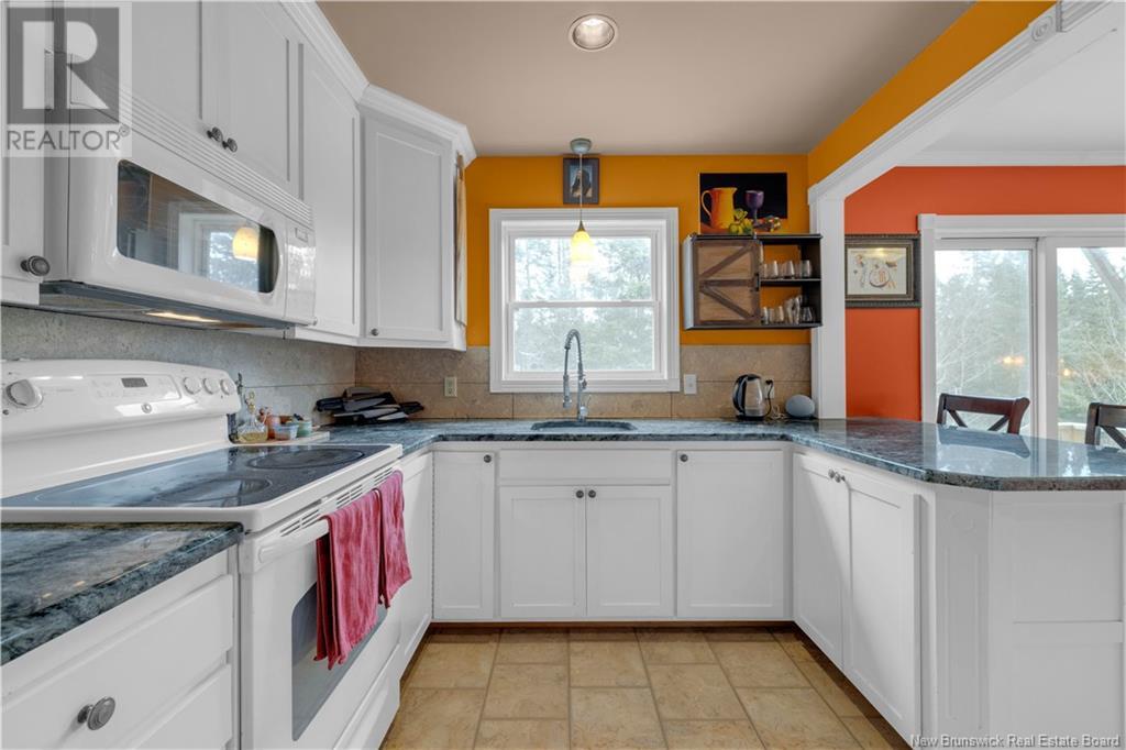 35 Little Beach Road, Bay View, New Brunswick  E5R 1M1 - Photo 10 - NB117879
