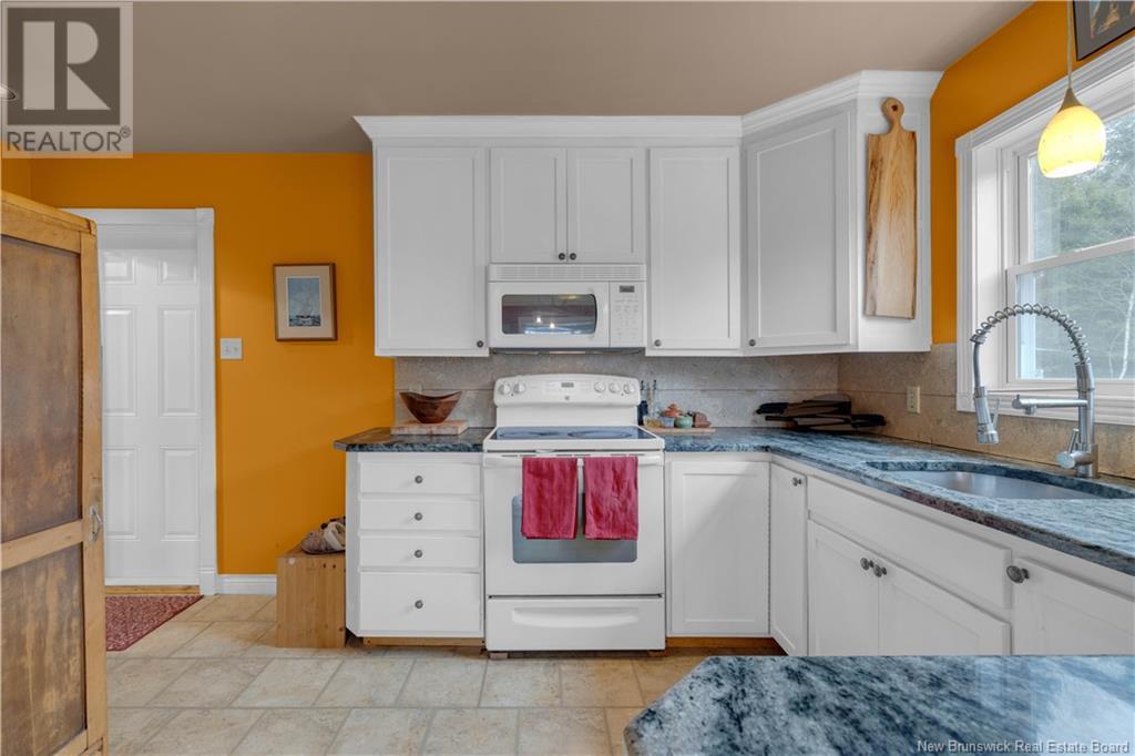 35 Little Beach Road, Bay View, New Brunswick  E5R 1M1 - Photo 11 - NB117879