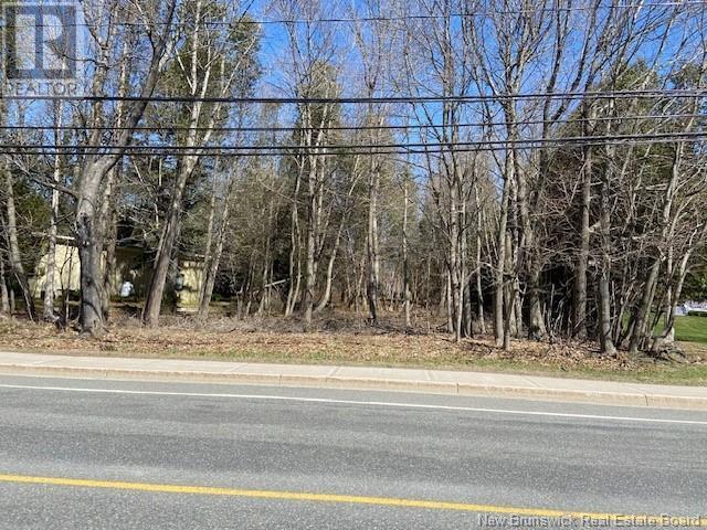 4 Grove Avenue, Rothesay, New Brunswick  E2E 5K3 - Photo 3 - NB117947