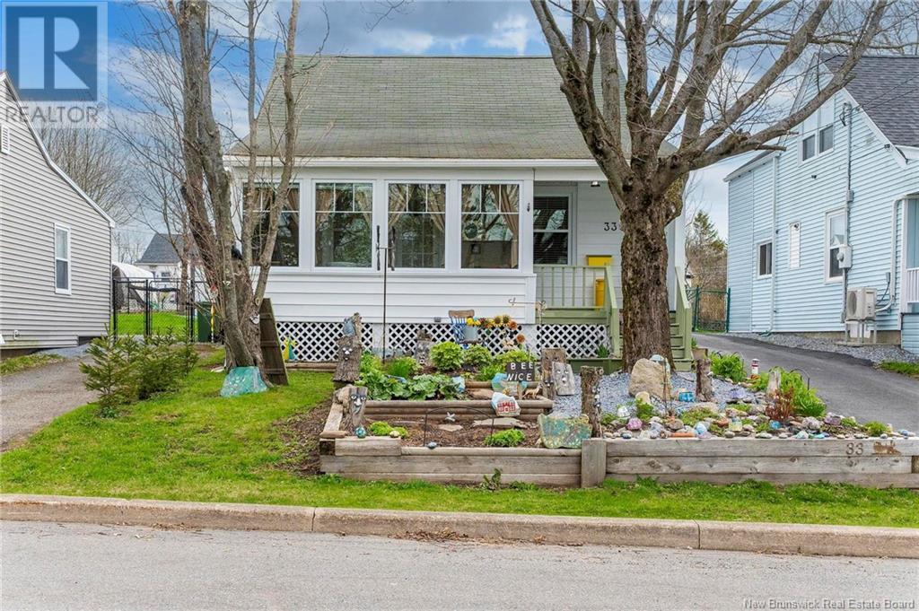 33 Wilton Street, Saint John, New Brunswick  E2J 1H4 - Photo 1 - NB117969